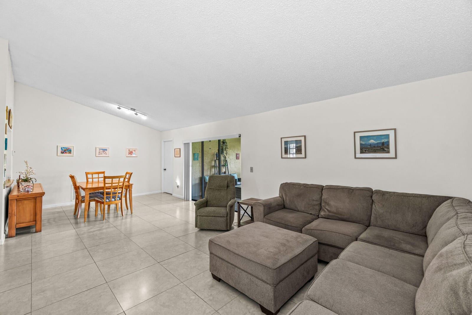6049 Ambertree Lane, Greenacres, FL 33463 photo 12
