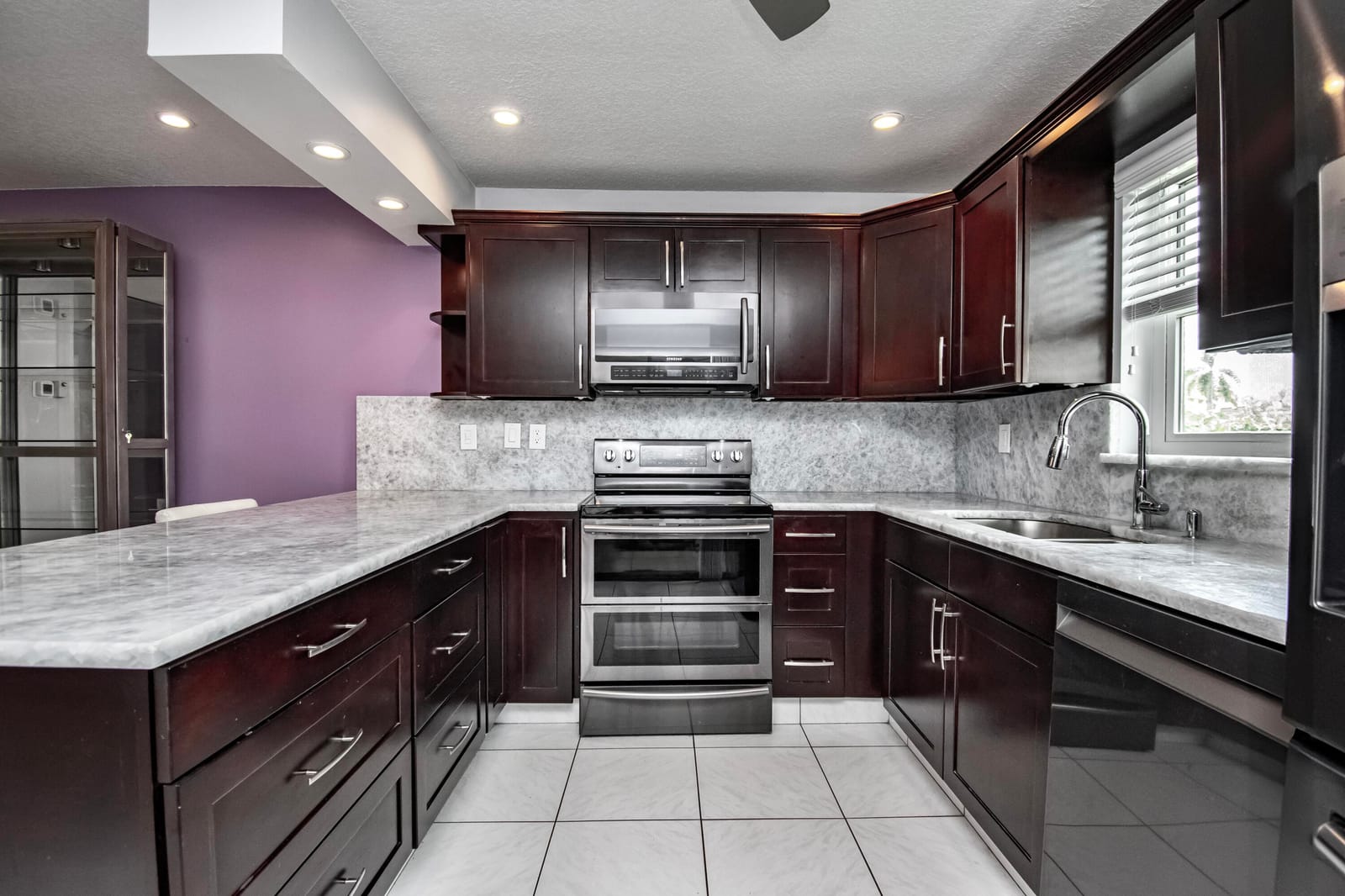 9460 SW 61st Way B — photo 6