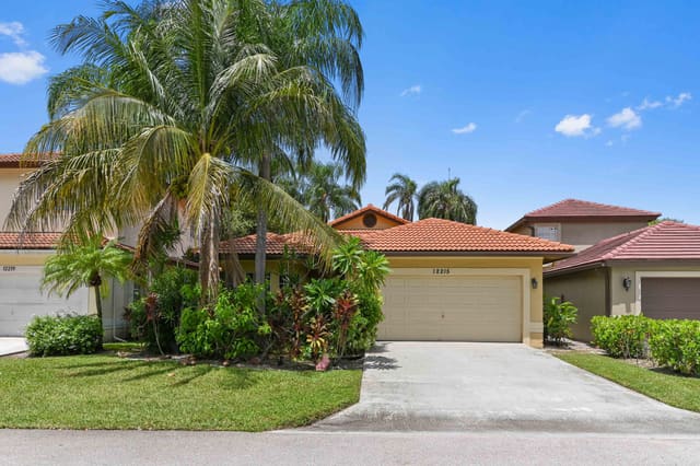 12215 Brisbane Lane, sold in Wellington Downs, Wellington, FL