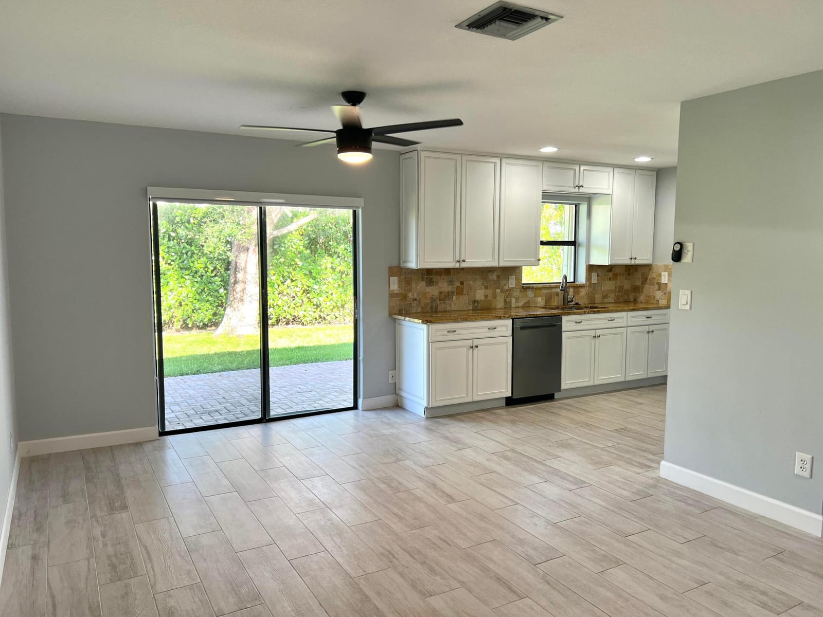4392 Colette Drive, Tequesta, FL 33469 photo 5