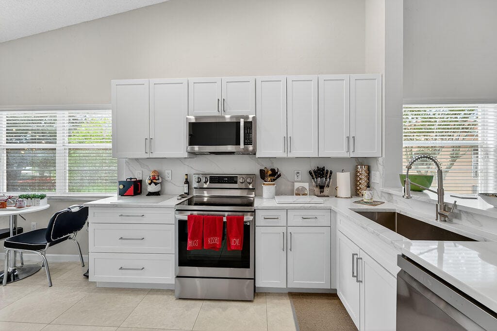 9673 Shadybrook Drive 201, Boynton Beach, FL 33437 photo 8