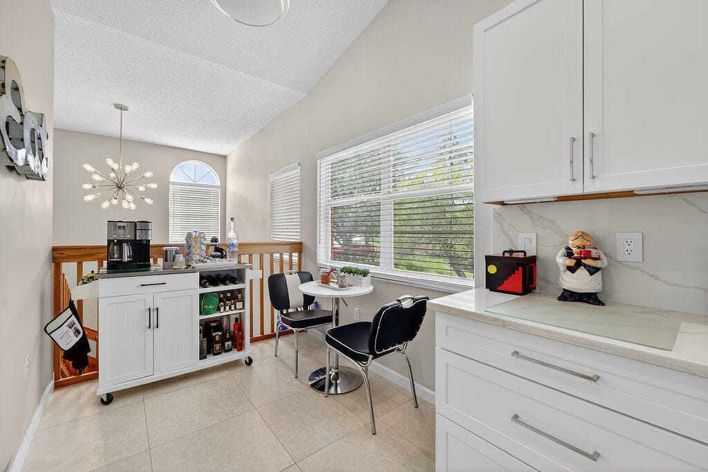 9673 Shadybrook Drive 201, Boynton Beach, FL 33437 photo 10