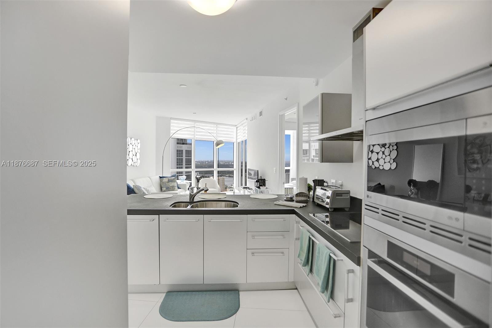 18201 Collins Avenue 5508, Sunny Isles Beach, FL 33160 photo 28