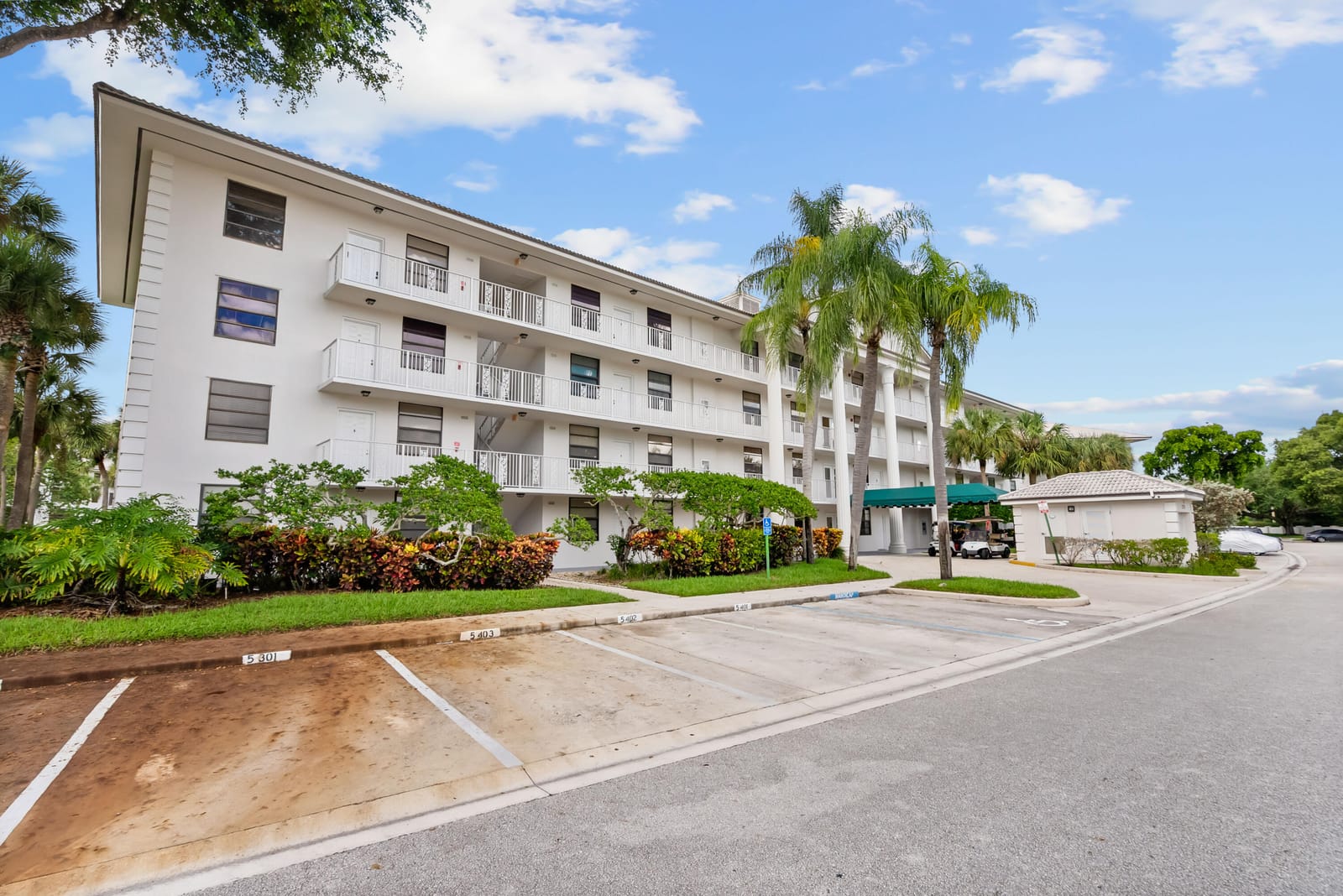3716 Whitehall Drive 103, West Palm Beach, FL 33401 photo 22