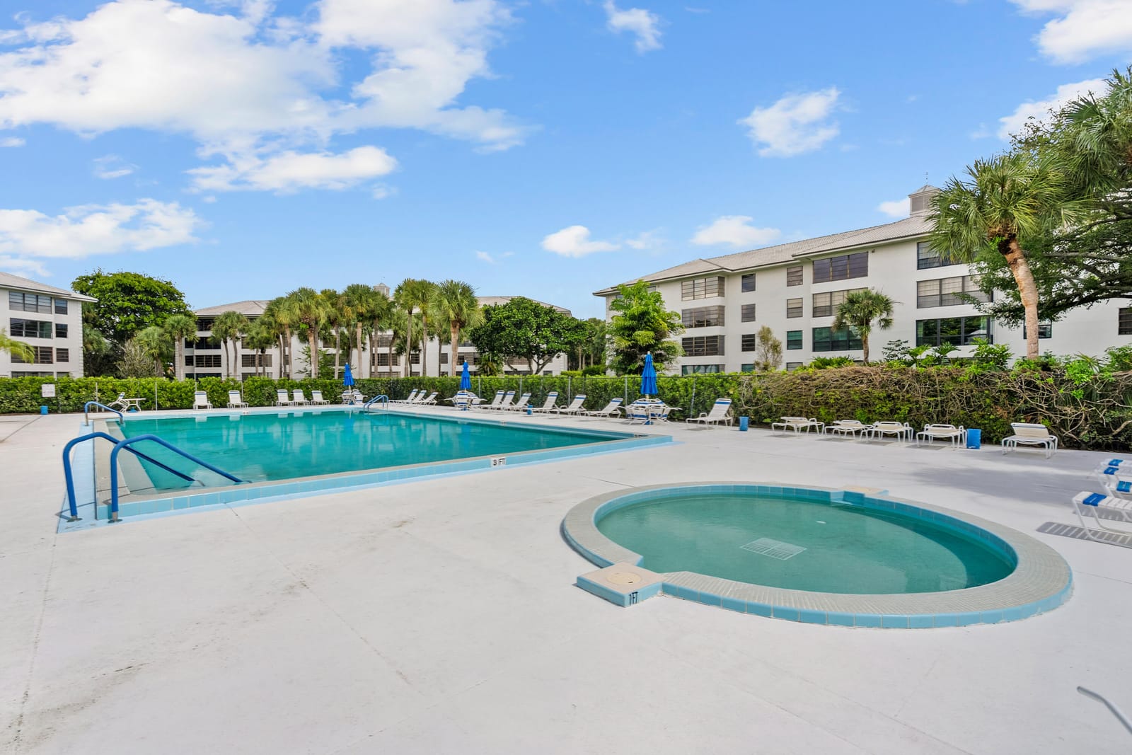 3716 Whitehall Drive 103, West Palm Beach, FL 33401 photo 30