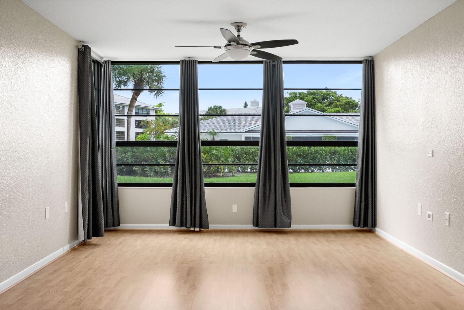 3716 Whitehall Drive 103, West Palm Beach, FL 33401 photo 10