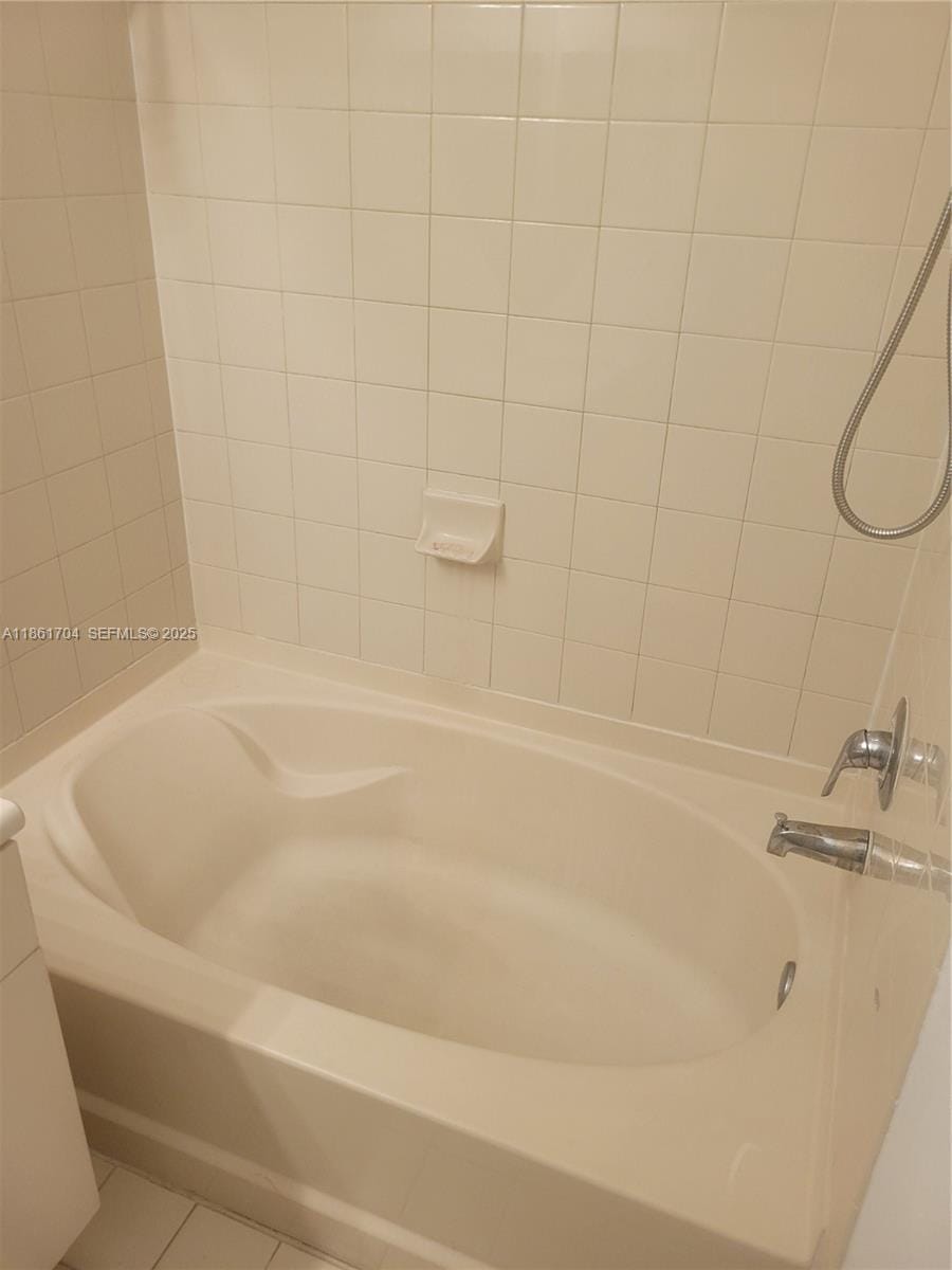 11102 NW 83 Street 207 — photo 11