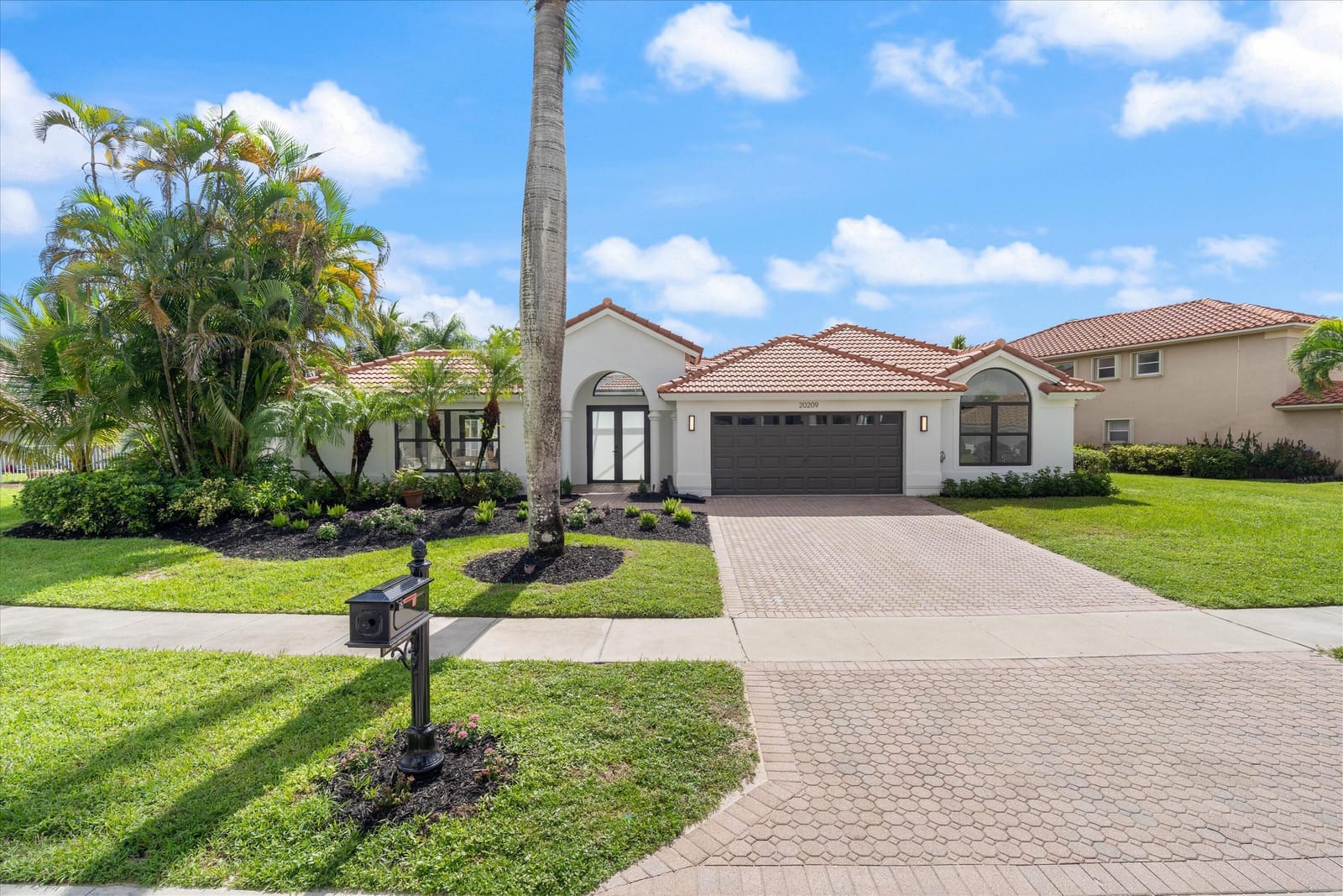 20209 Ocean Key Drive — photo 2