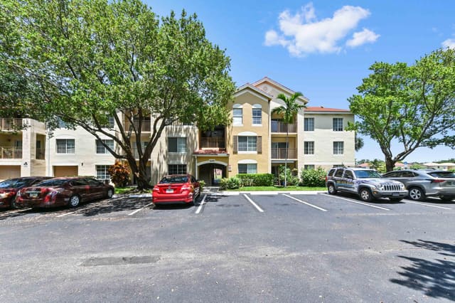 4240 San Marino Boulevard 108, West Palm Beach, FL 33409
