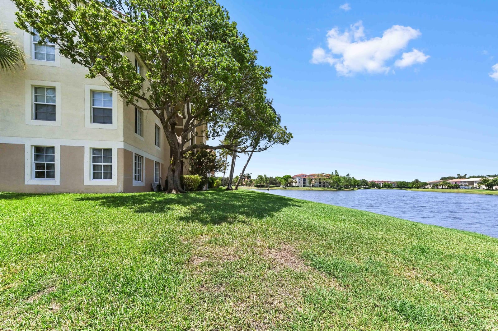 4240 San Marino Boulevard 108, West Palm Beach, FL 33409 photo 17