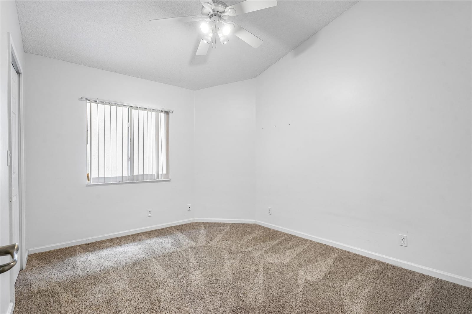 1443 Banyan Circle, Pompano Beach, FL 33069 photo 19