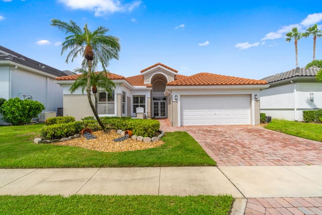 5651 NW 38th Terrace, sold in Regents Square, Boca Raton, FL