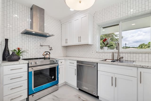 331 Tequesta Drive 223, sold in Blair House Condo A, Tequesta, FL