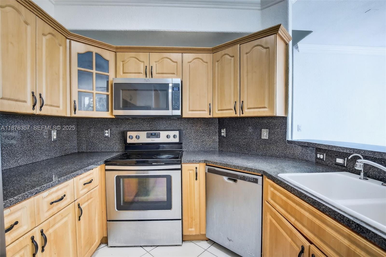 3306 SW 171st Terrace, Miramar, FL 33027 photo 4