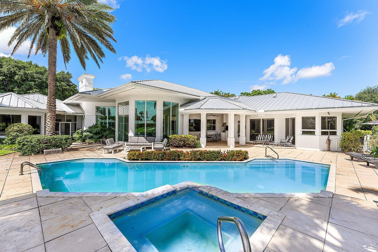 225 Oakview Drive, Delray Beach, FL 33445