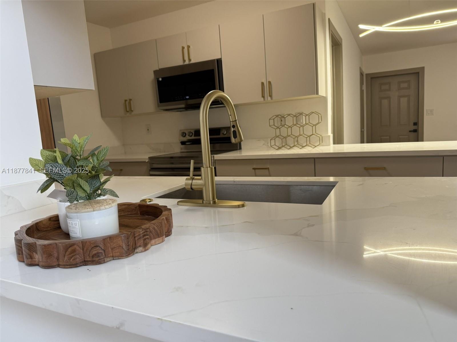 7221 Freedom Street — photo 10
