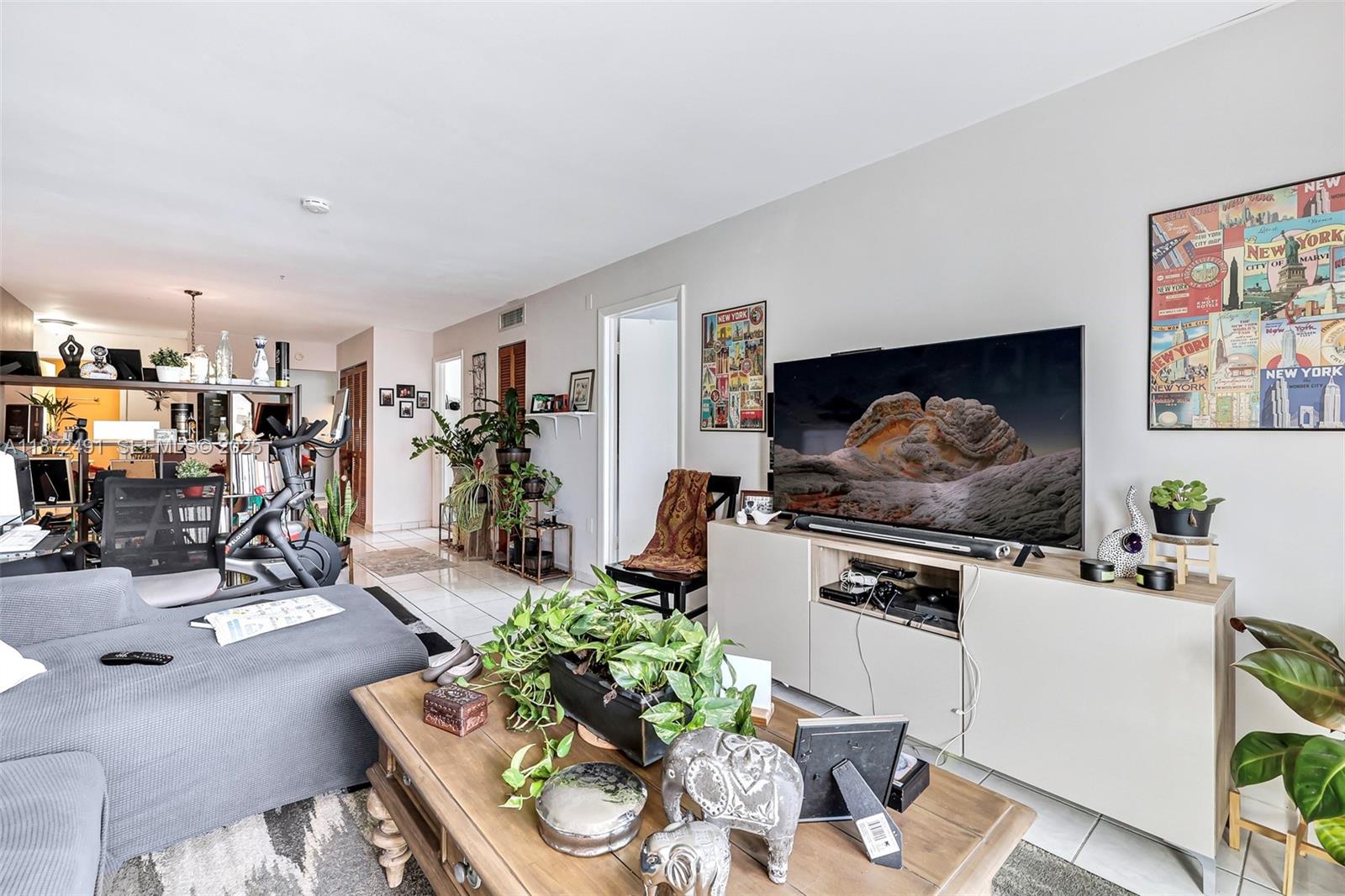 7830 Dickens Avenue 202, Miami Beach, FL 33141, Miami Beach