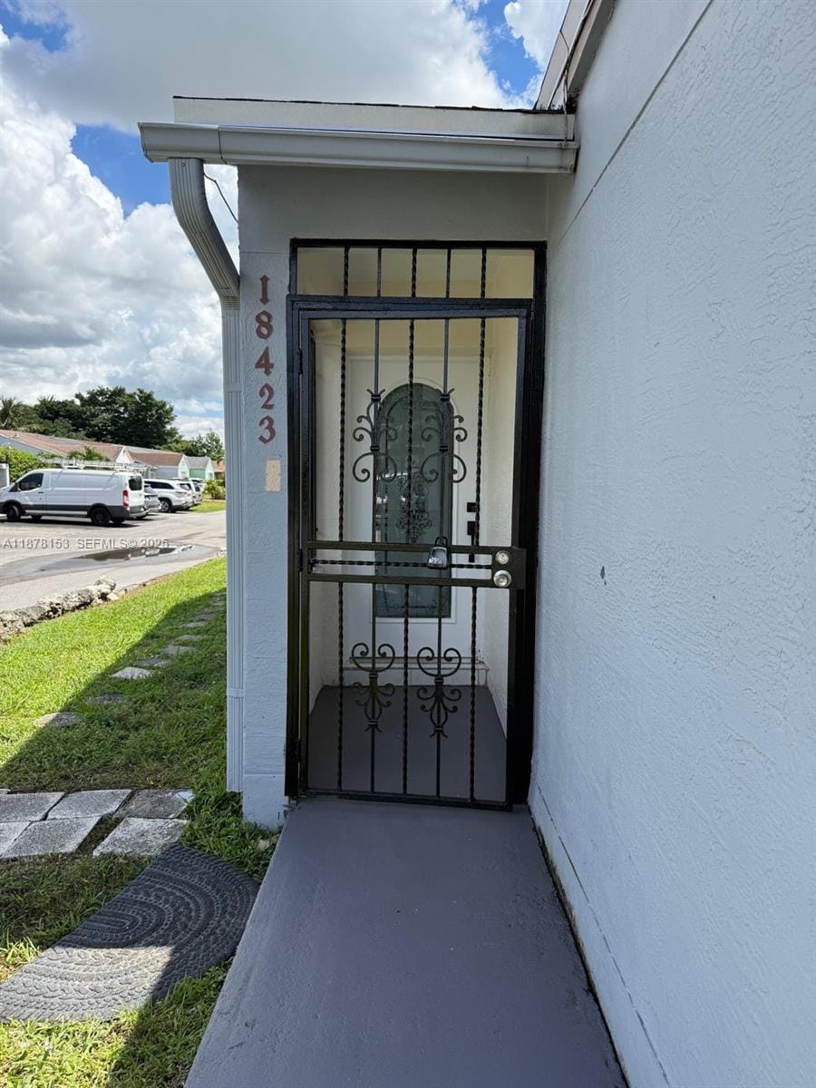 18423 NW 44th Place, Miami Gardens, FL 33055 photo 2