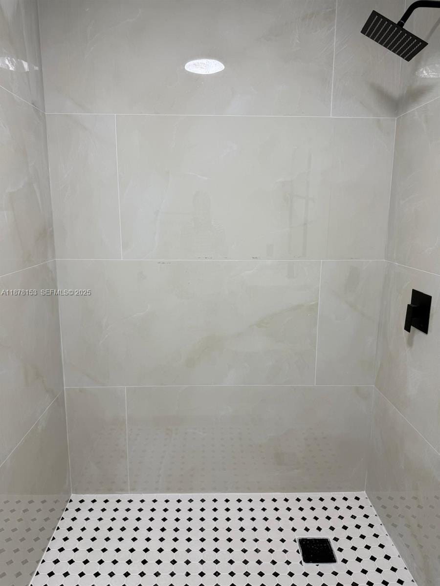 18423 NW 44th Place, Miami Gardens, FL 33055 photo 12