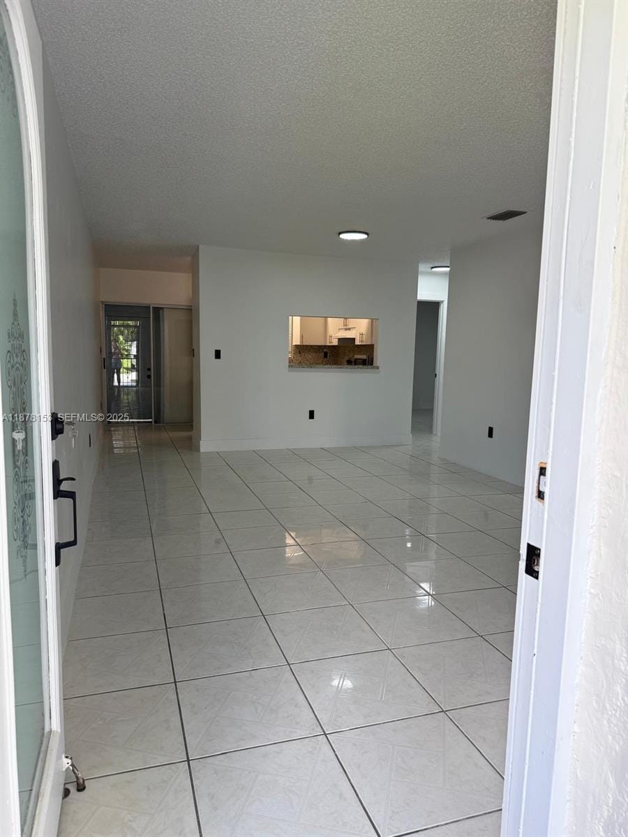 18423 NW 44th Place, Miami Gardens, FL 33055 photo 4