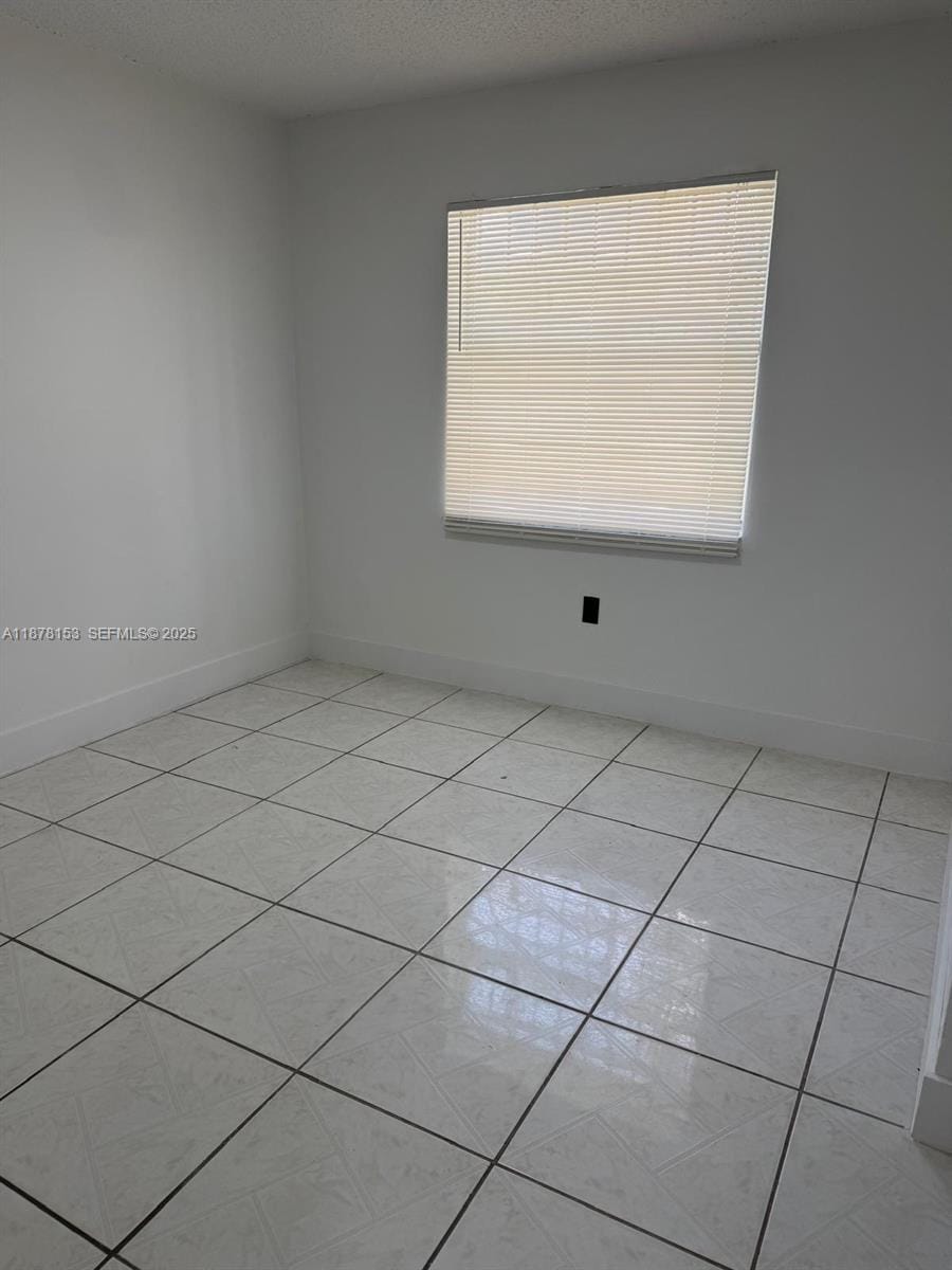 18423 NW 44th Place, Miami Gardens, FL 33055 photo 9
