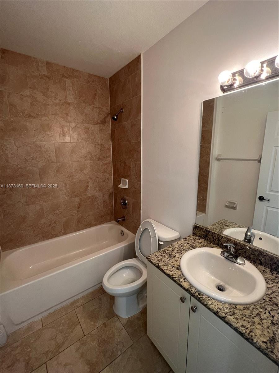 211 W 79th Place 302 — photo 6