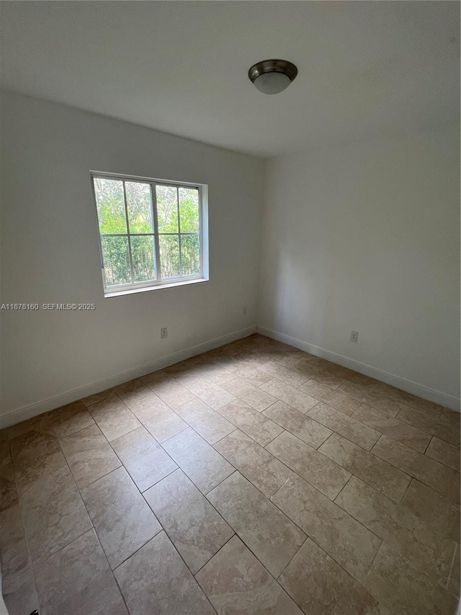 211 W 79th Place 302 — photo 7