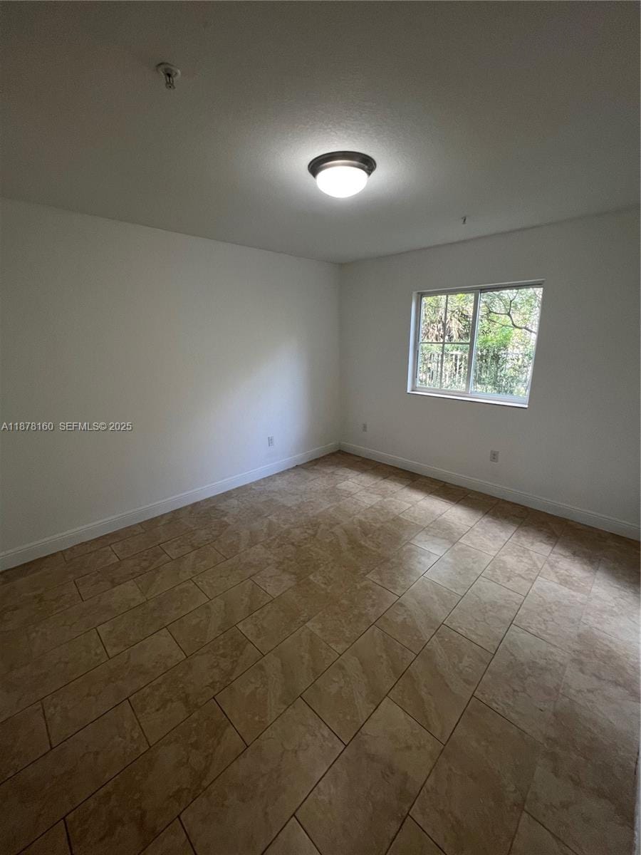 211 W 79th Place 302 — photo 9