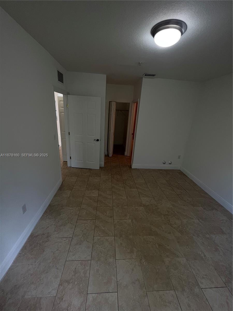211 W 79th Place 302 — photo 10