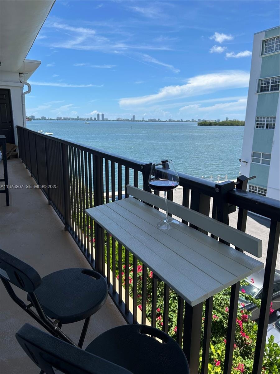 7845 NE Bayshore Court 20 — photo 5