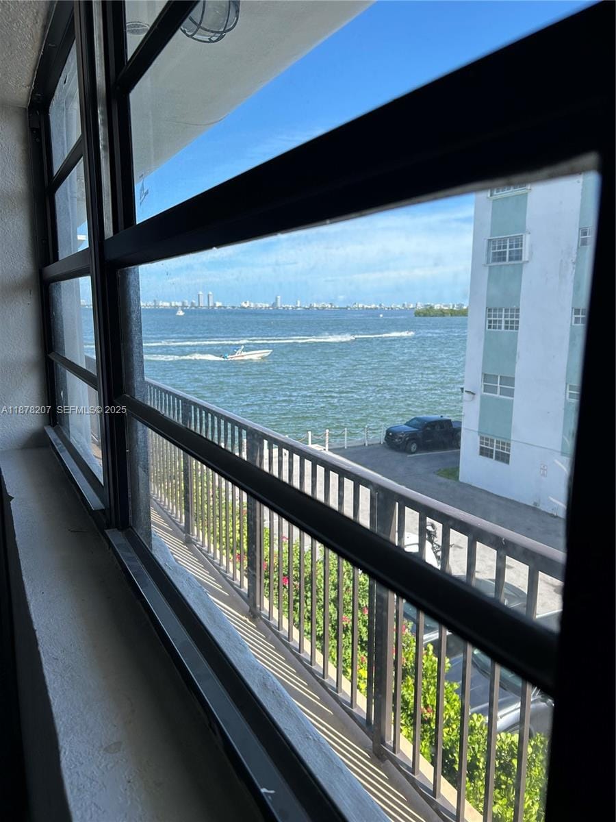 7845 NE Bayshore Court 20 — photo 8