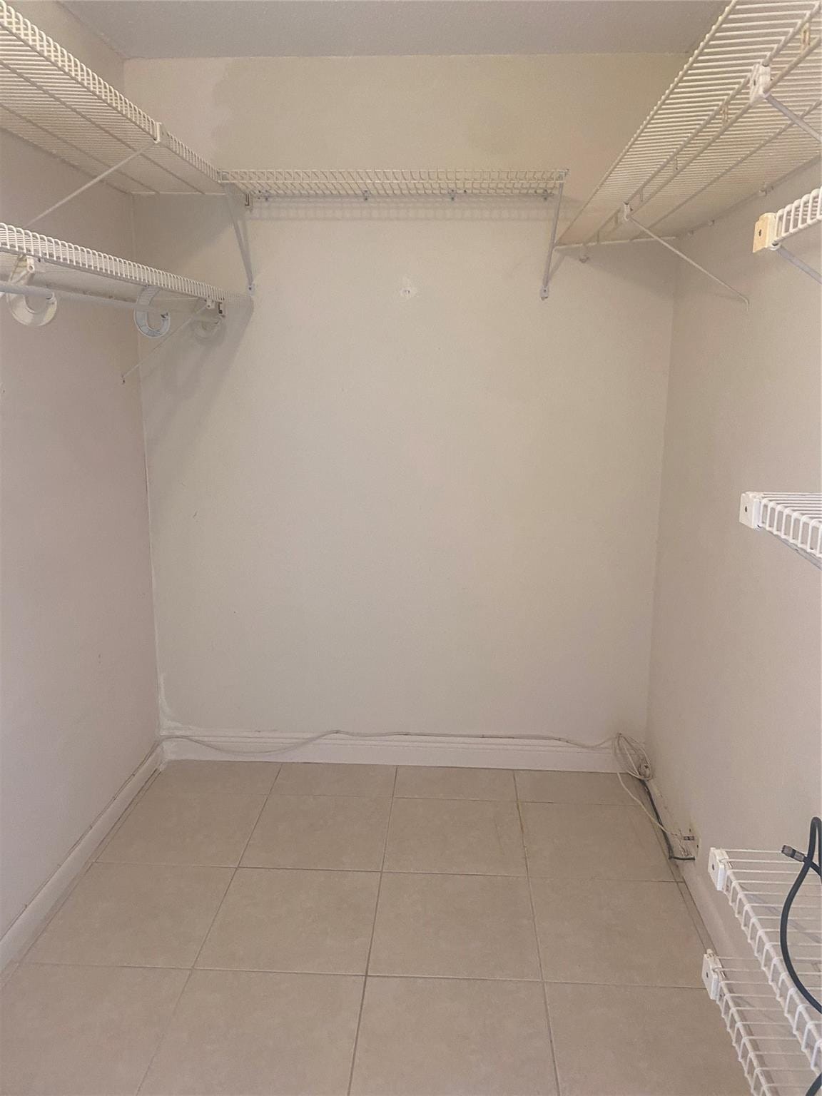 408 Grantham A 408 — photo 8