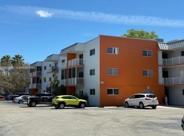 11301 SW 200th Street 306-A, sold in Caribbean Gardens Condo, Miami, FL