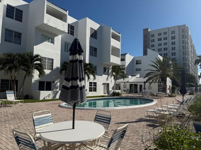 2840 14th Street Causeway 107A, Casa La Quinta, Pompano Beach, FL