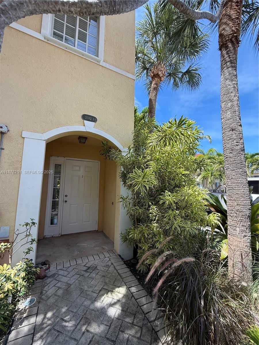 2082 NE 167th Street 2-104, North Miami Beach, FL 33162 photo 2
