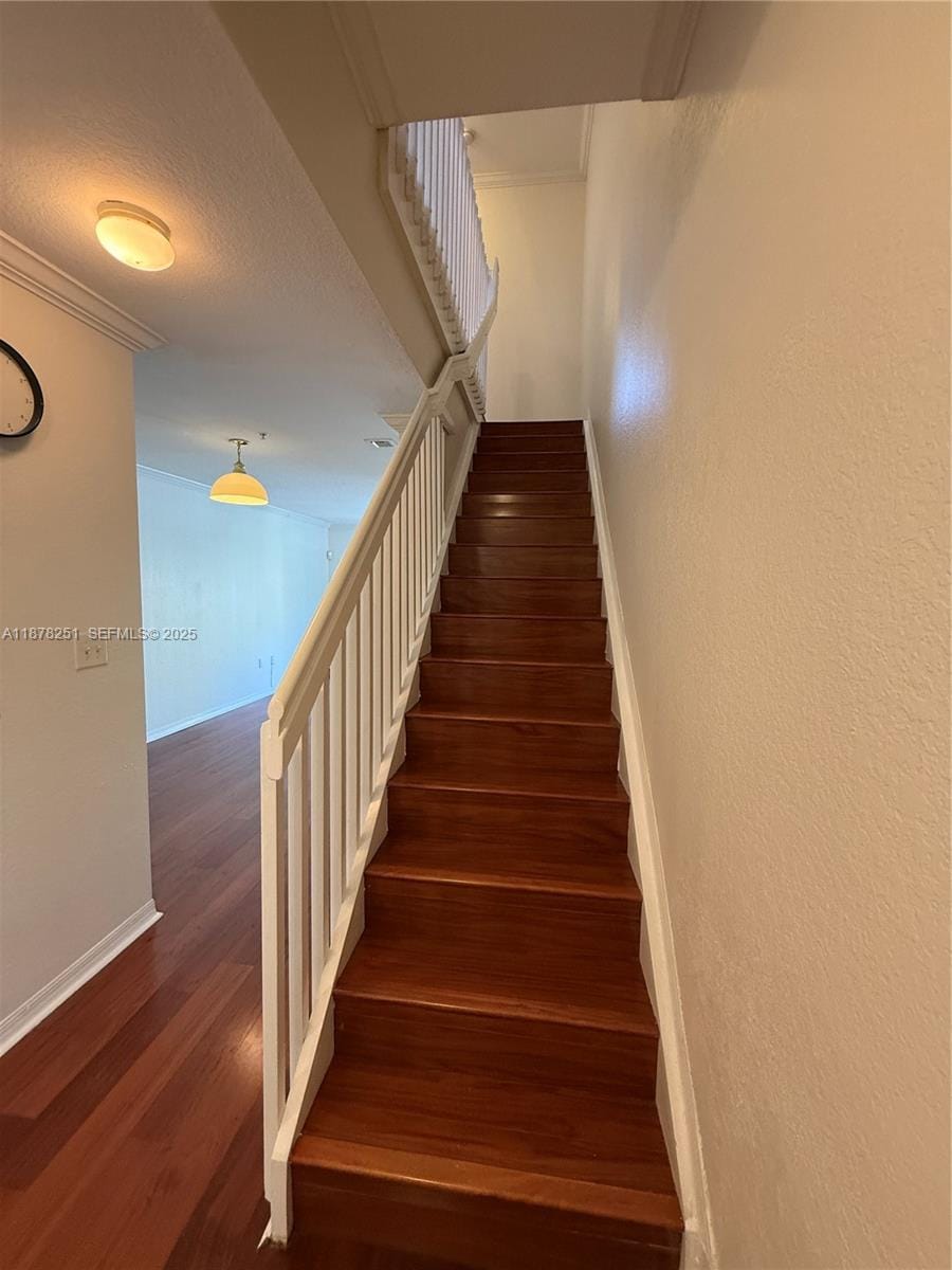 2082 NE 167th Street 2-104, North Miami Beach, FL 33162 photo 6