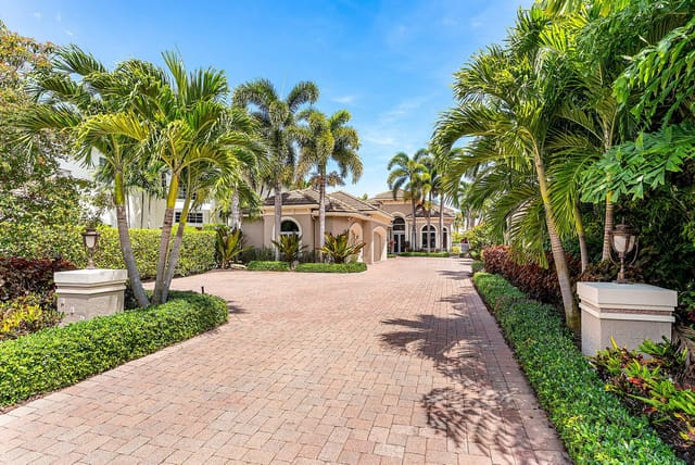 201 Fishermans Way, sold in Waters Edge Est, Jupiter, FL