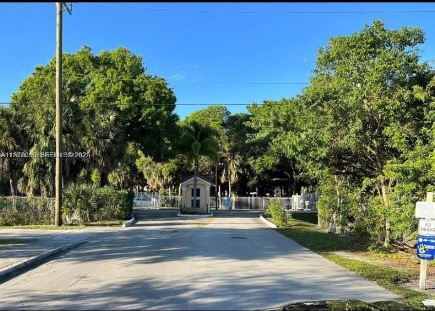 2445 NW 33rd Street 1413, Oakland Park, FL 33309 photo 12
