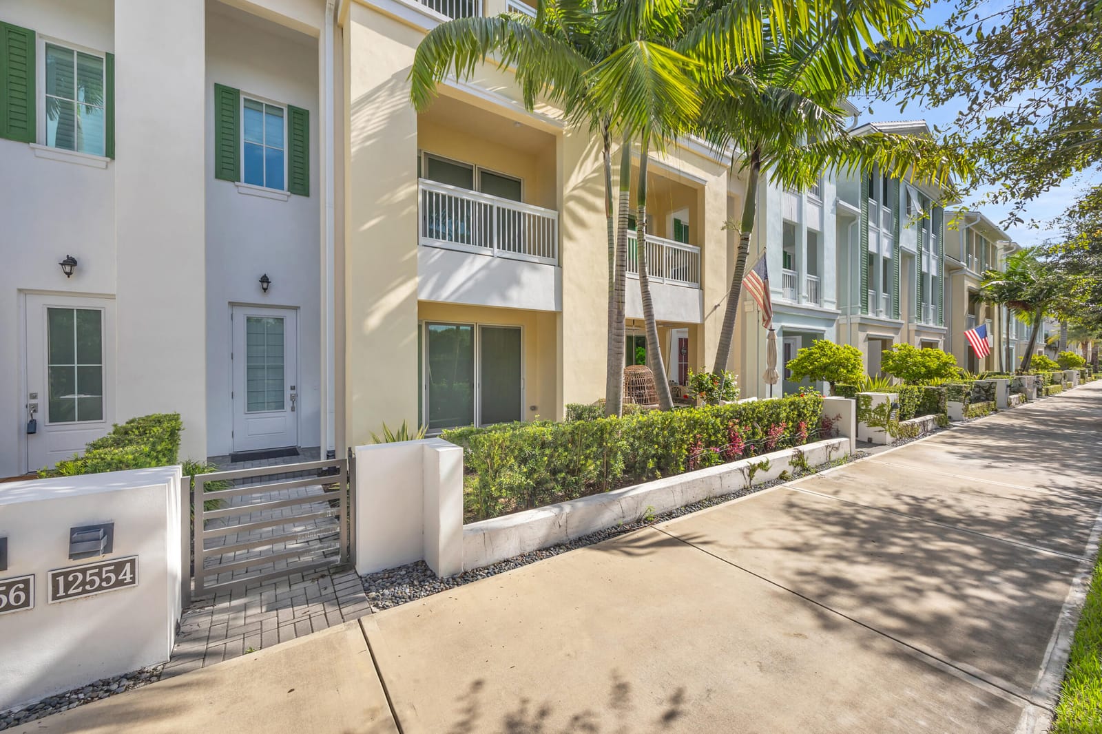 12554 Gross Pointe Drive, Palm Beach Gardens, FL 33418