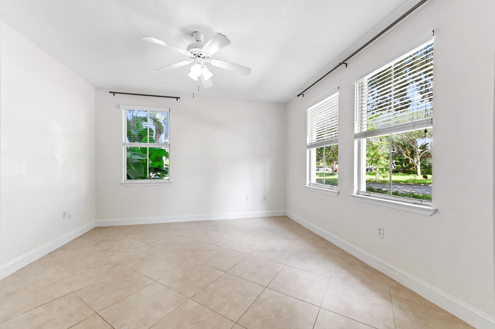 2038 Alta Meadows Lane 1512 — photo 5