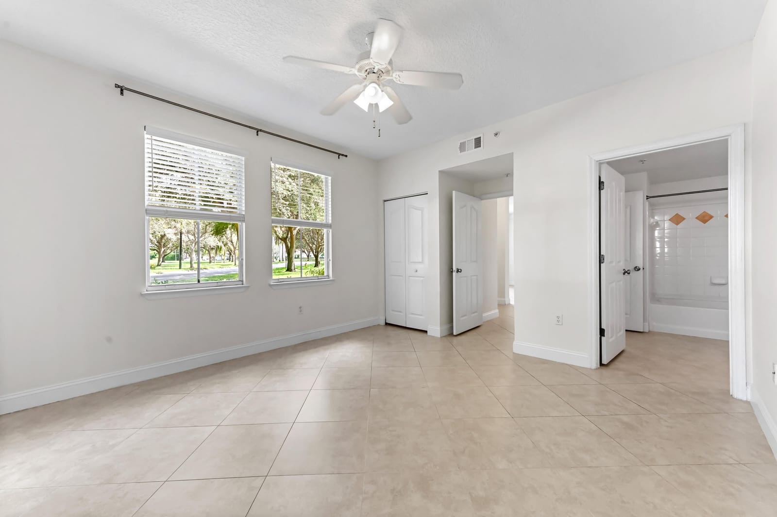 2038 Alta Meadows Lane 1512 — photo 7