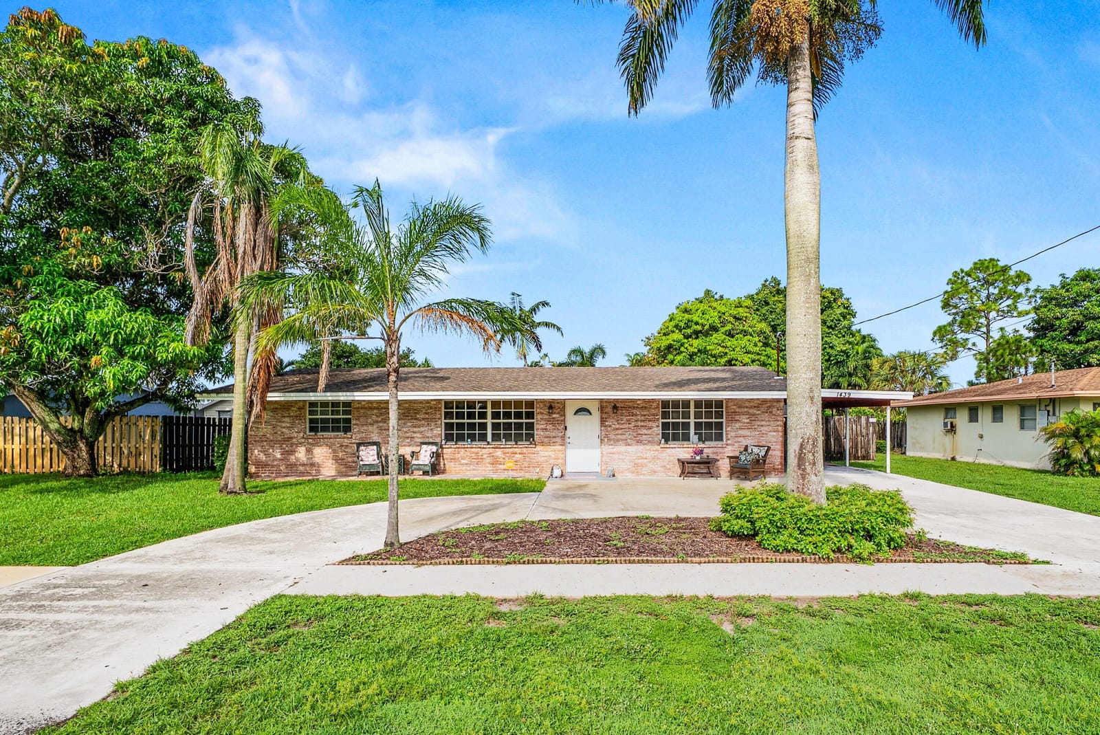 1439 Rose Circle, West Palm Beach, FL 33406