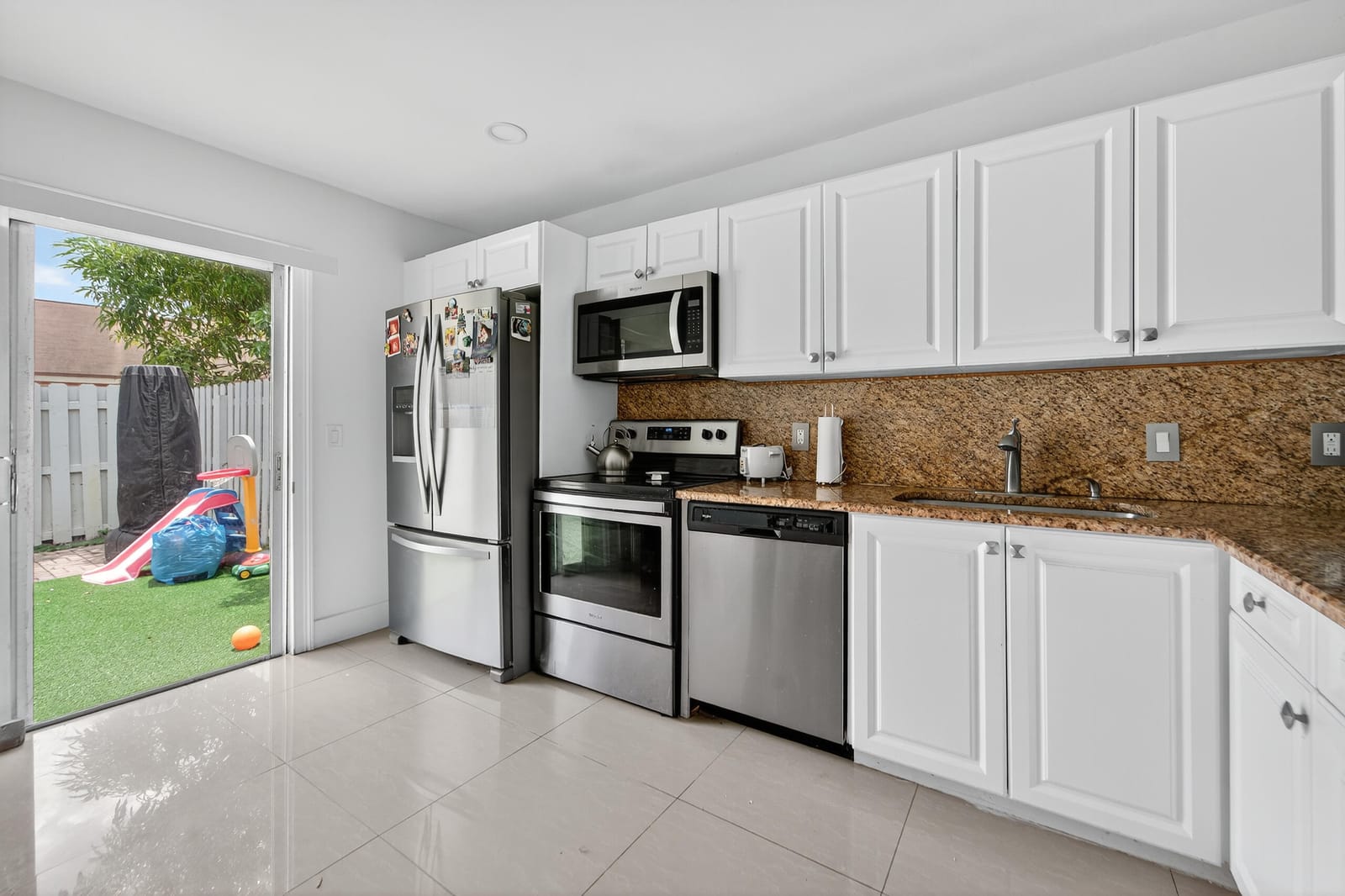 4739 Orleans Court D, West Palm Beach, FL 33415 photo 12