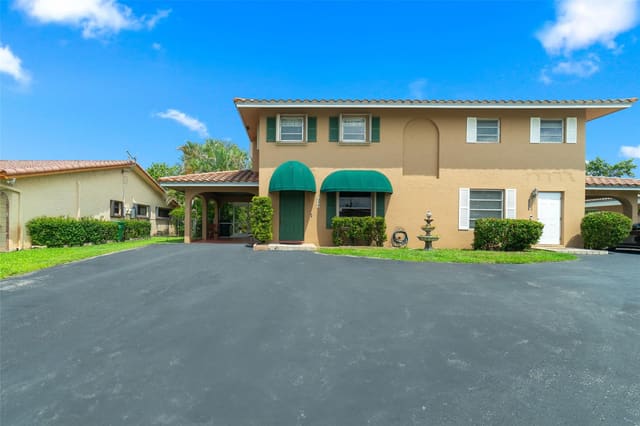 8939 NW 27th Street, sold in Forest Hills South, Coral Springs, FL