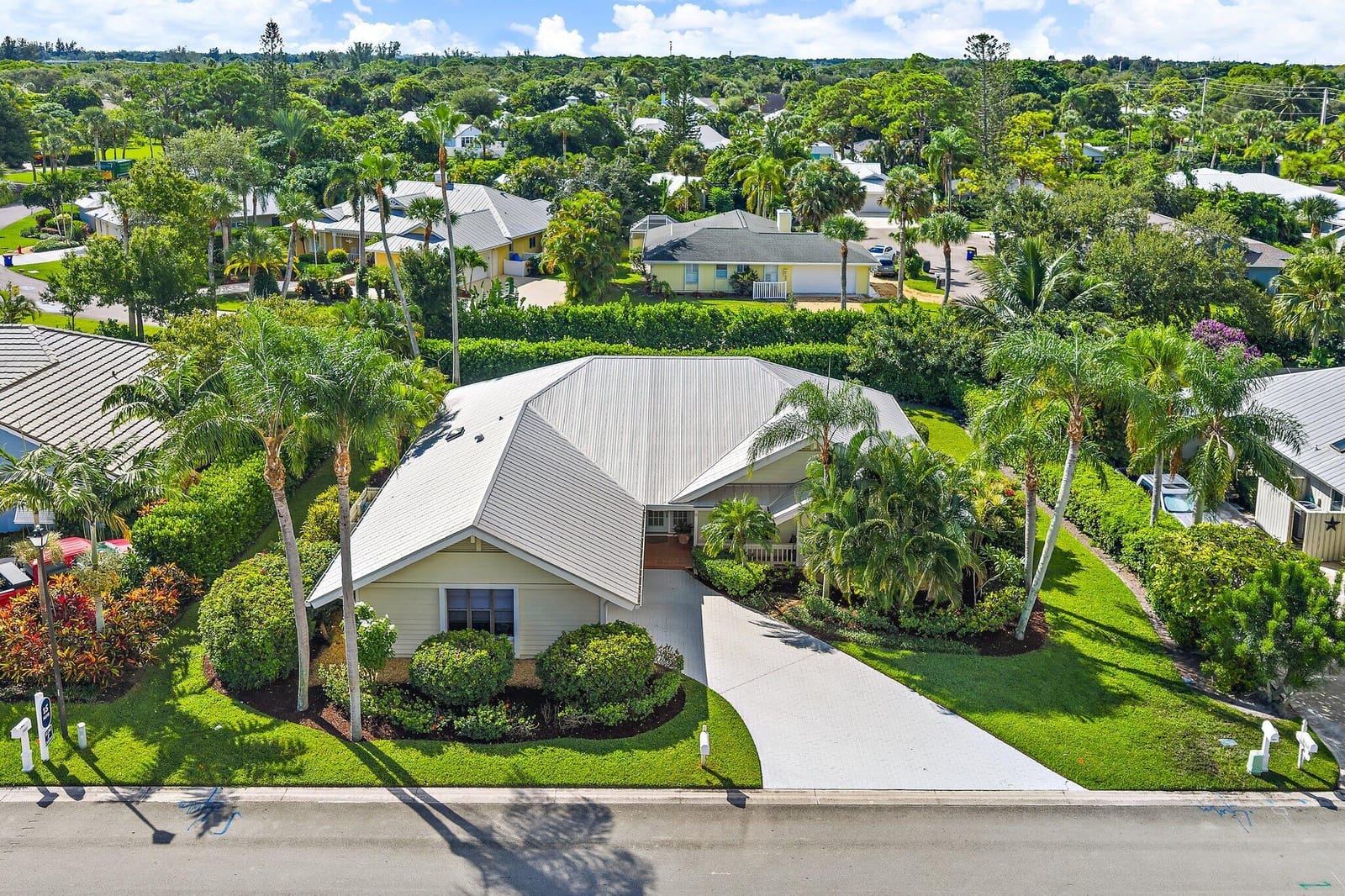10690 SE Jupiter Narrows Drive, Hobe Sound, FL 33455 photo 7