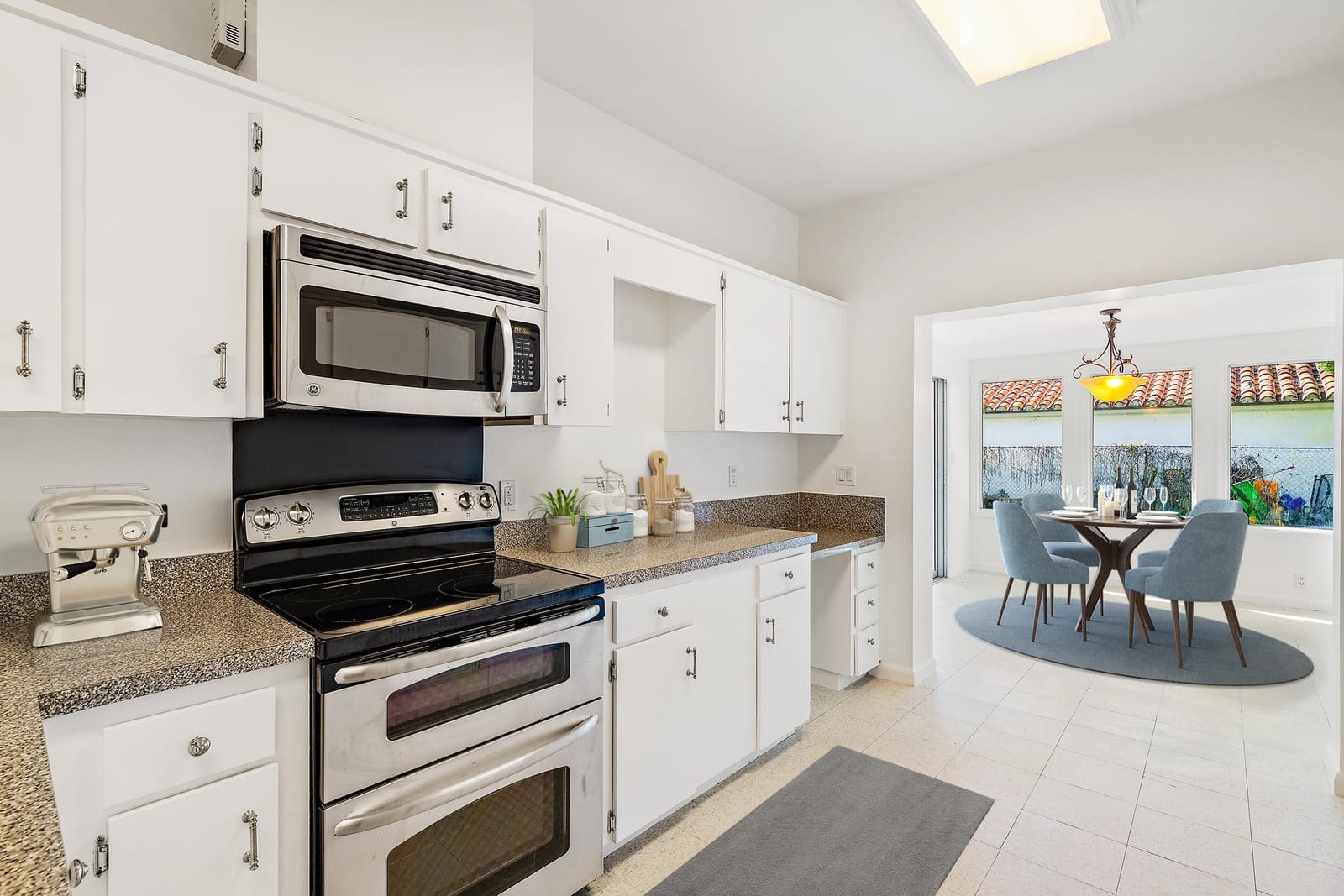 210 Russlyn Drive — photo 6