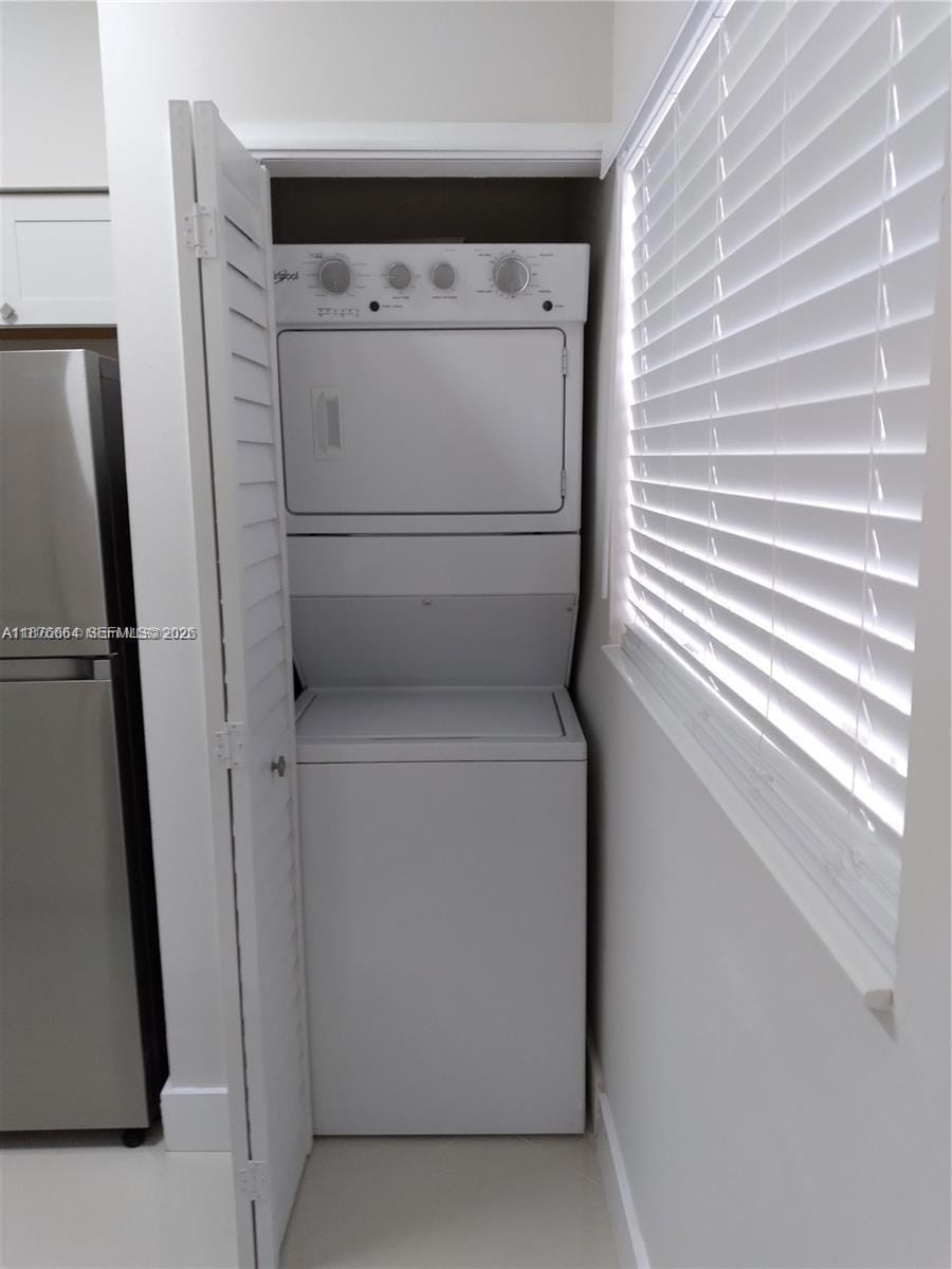1851 NW 96th Terrace 6B — photo 5