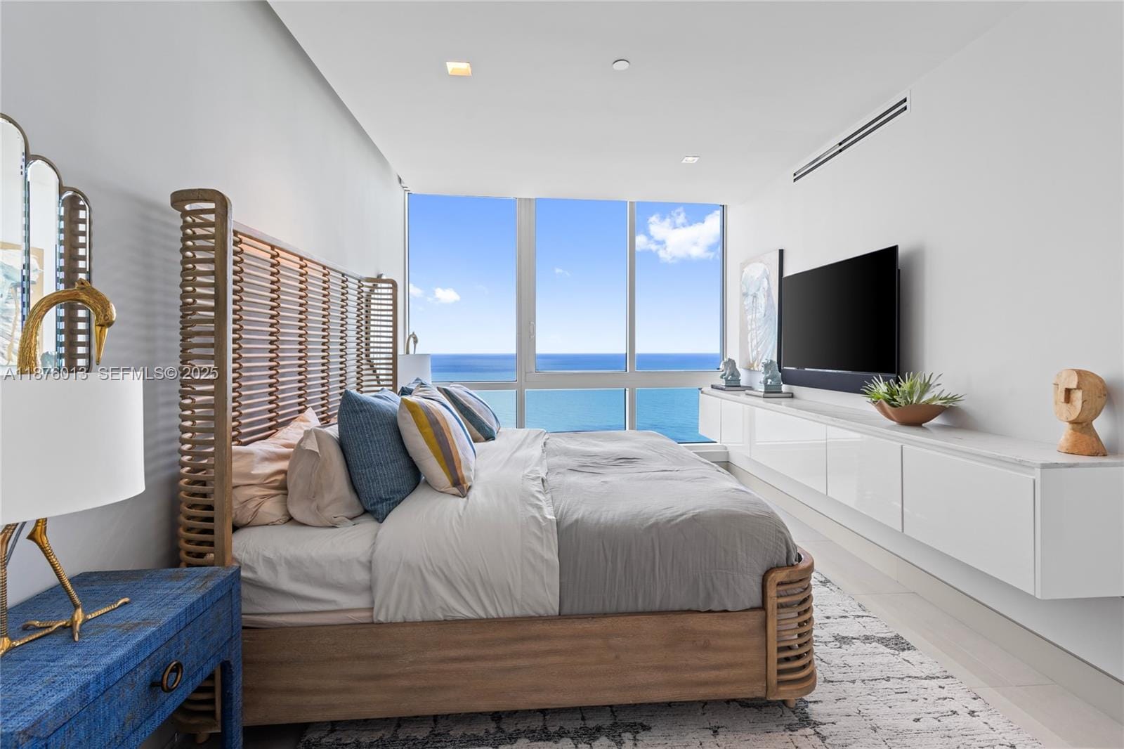100 S Pointe Drive 3605, Miami Beach, FL 33139 photo 13