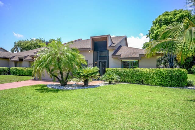 4717 Fountains Drive S, sold in Fountains Country Club, Lake Worth, FL