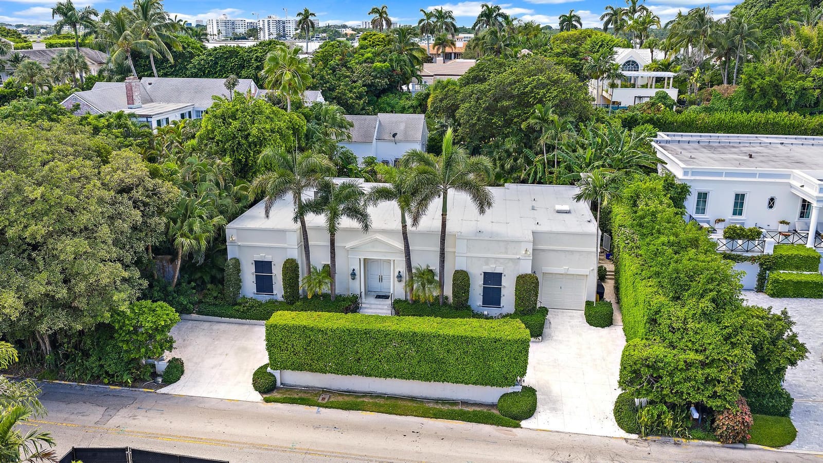 740 N Lake Way, Palm Beach, FL 33480 photo 1